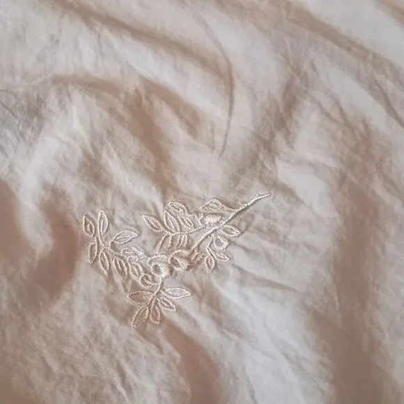 Salter House Embroidered Organic Cotton Nightgown One Size White Lamb Nightdress - Picture 6 of 10